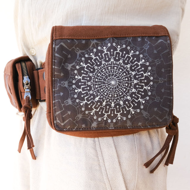 Shrooms Hora - Belt Bag - Brown