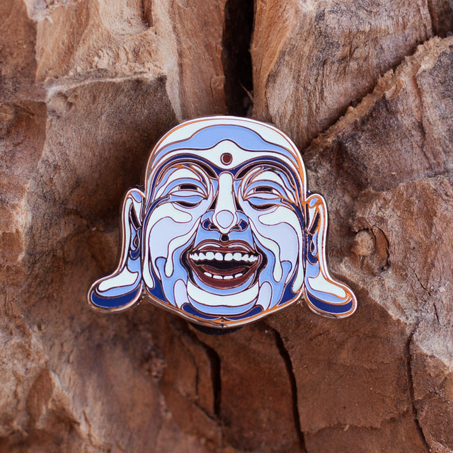 Laughing Buddha Lapel Pin - symbolika