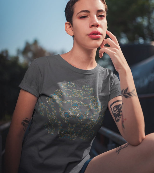 Anakonda Entwined Damen T-Shirt – Auf Bestellung – Farbauswahl